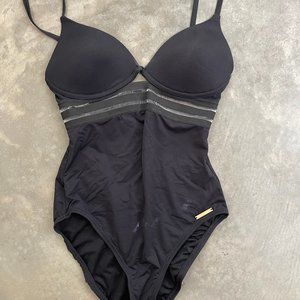 Vince Camuto One Piece Black